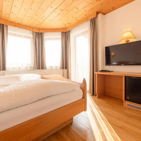 Hotel Christoph 3*