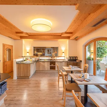 Christoph ノイシュティフト・イム・シュトゥーバイタール