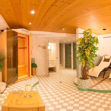 Hotel Christoph Tiroler