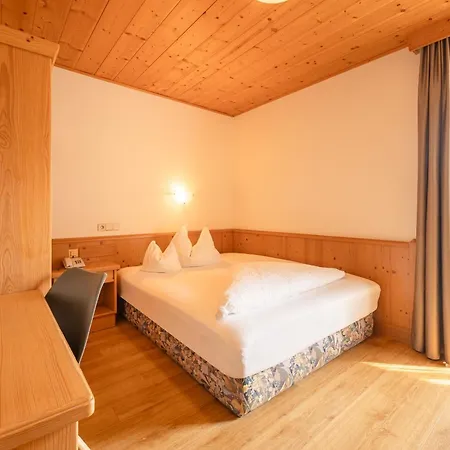 Christoph Otel